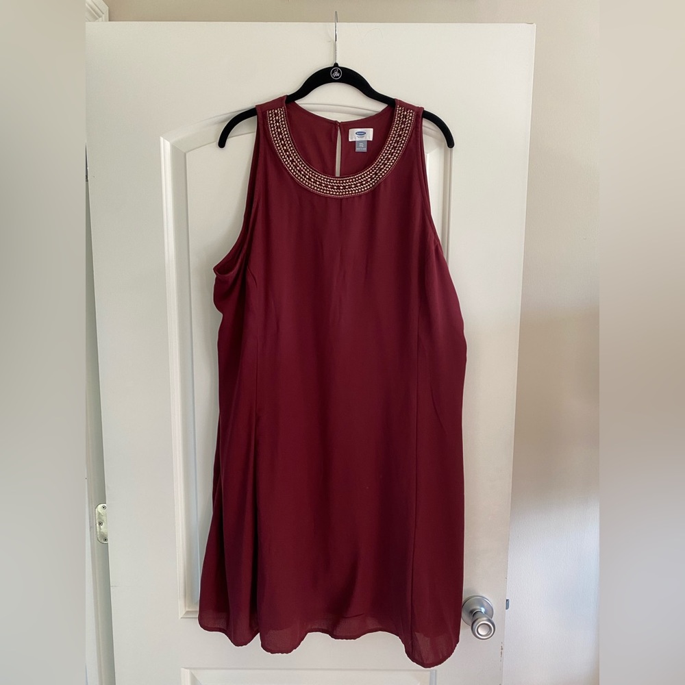 Sleeveless & knee-length Dress